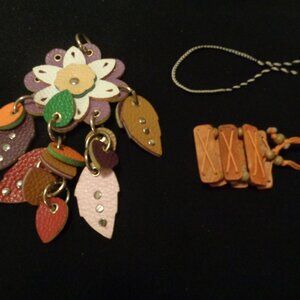 BOHEMIAN DREAMER GIRL LEATHER FLOWER POWER CHARMS KEYCHAIN 2 BRACELETS LOT